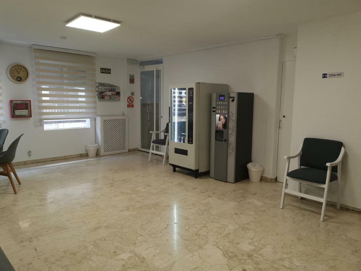 Hostal Suizo - Granada — Photos 3